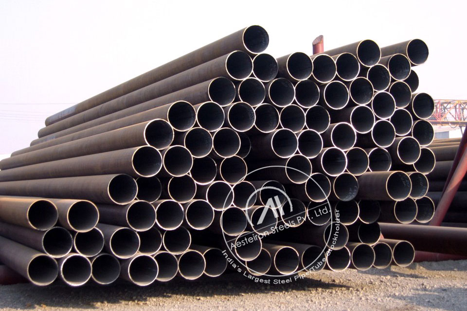 ASTM A213 T92 Alloy Steel Tube in MD Exports LLP Stockyard