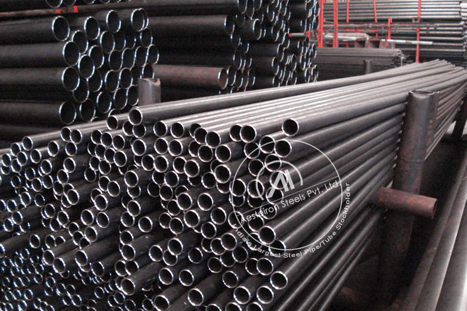 ASTM A213 T5b Alloy Steel Tube in MD Exports LLP Stockyard