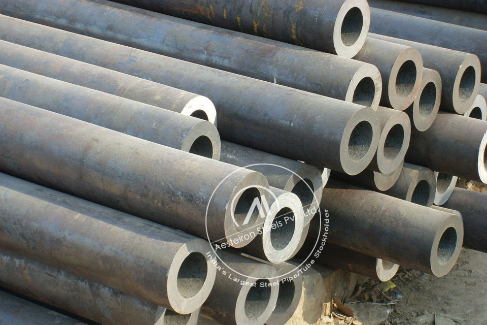 ASTM A335 P5 Alloy Steel Pipe in MD Exports LLP Stockyard